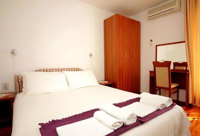 پانسیون Guesthouse Drašković