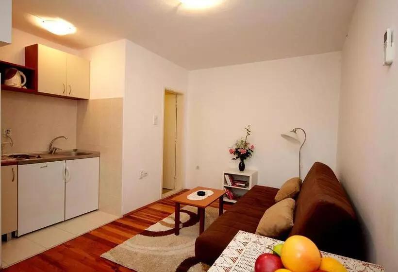 پانسیون Guesthouse Drašković