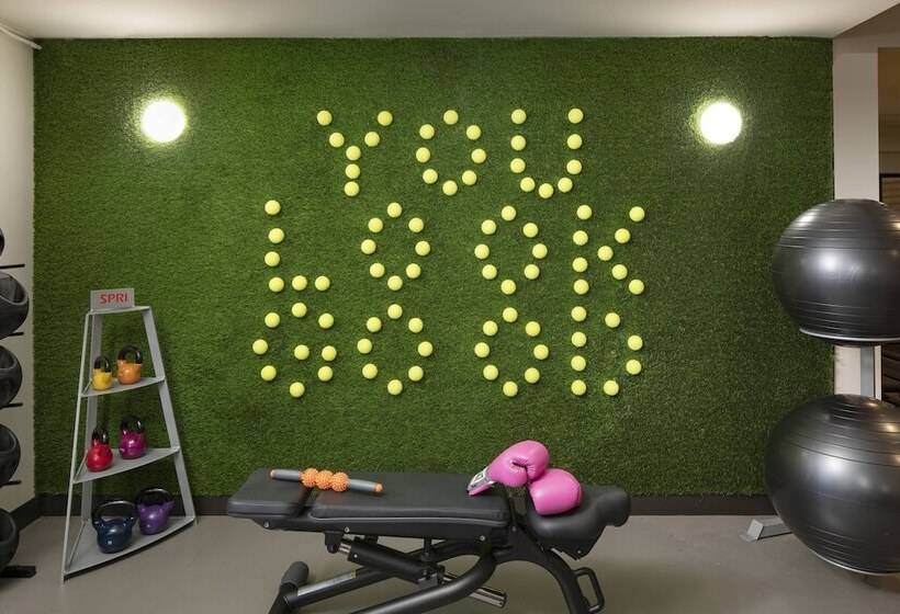 酒店 Moxy Memphis Downtown