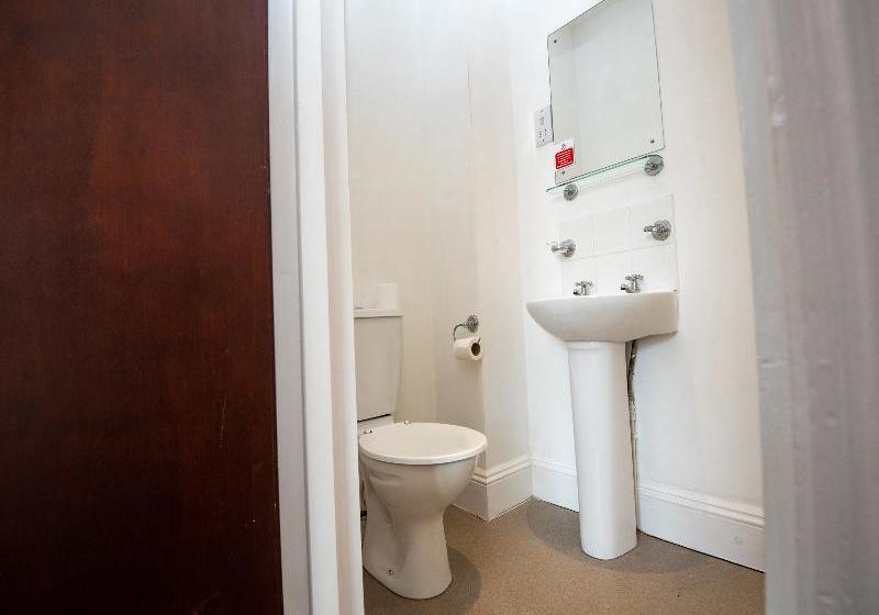 酒店 The White Hart Inn