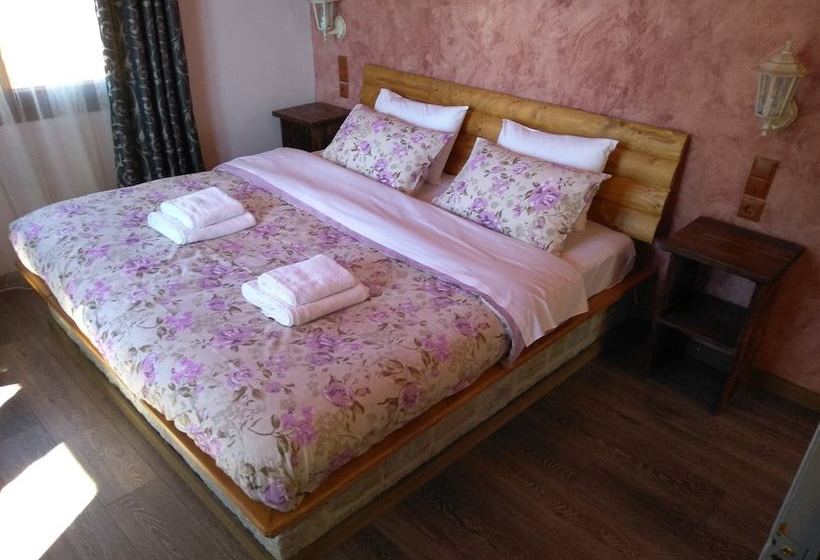 ペンション Marilous Chani