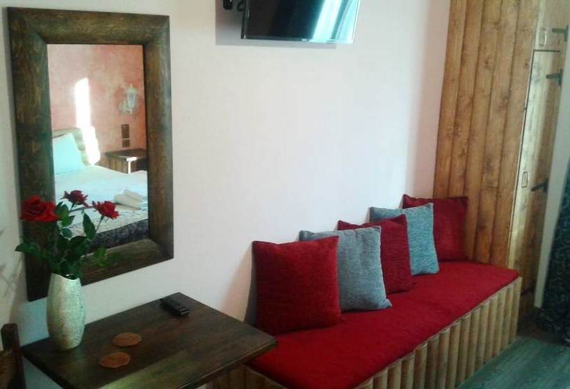 ペンション Marilous Chani