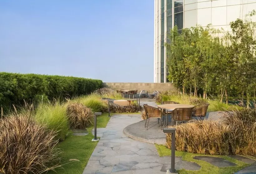 Swissotel Jakarta Pik Avenue