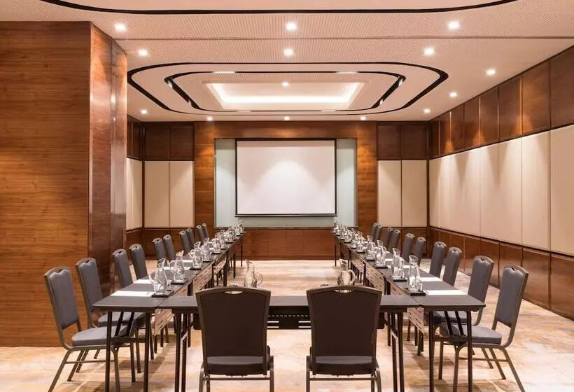 Swissotel Jakarta Pik Avenue