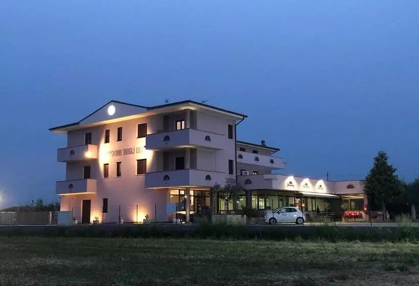 Aamiaismajoitus (B&B) Pensione Degli Ulivi