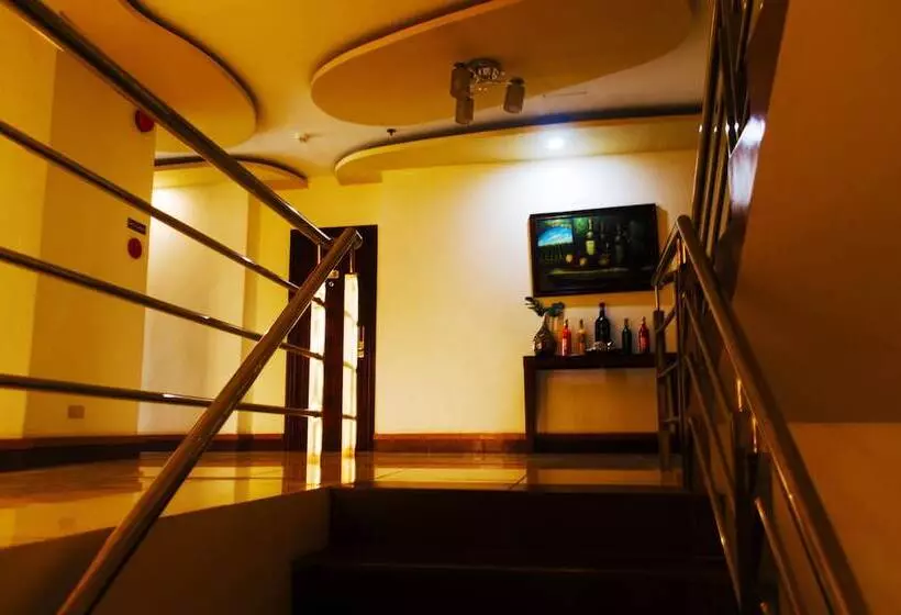 Big Daddy Hotel And Convention Center