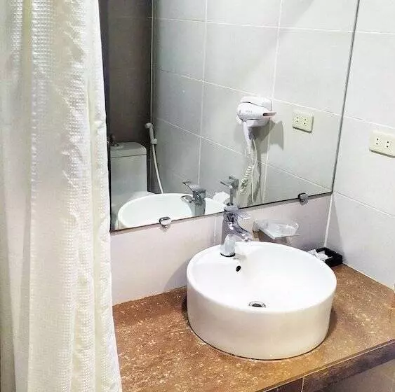 Big Daddy Hotel And Convention Center