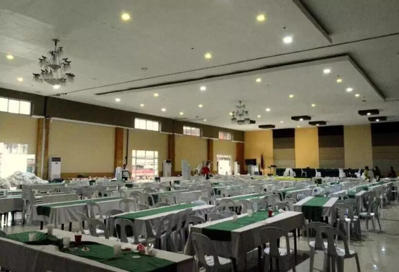 Big Daddy Hotel And Convention Center