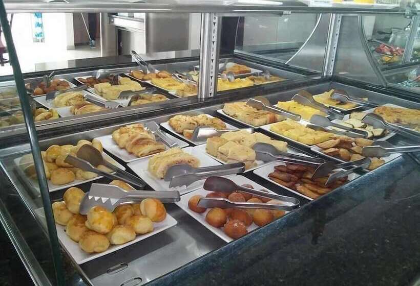 בית מלון כפרי Augustos