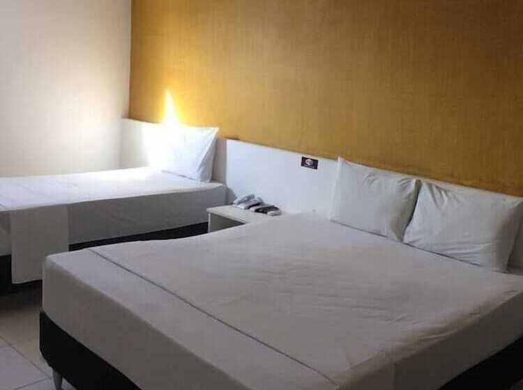 בית מלון כפרי Augustos