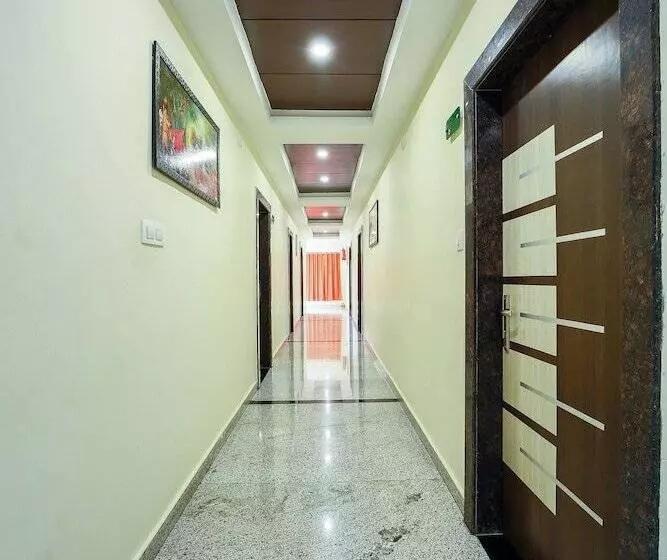 Hotel Mbl Regency
