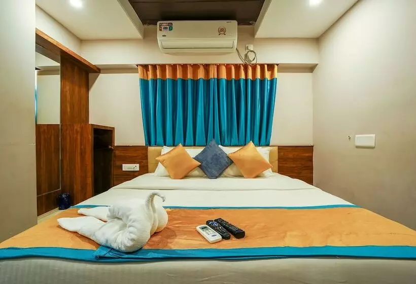 Hotel Mbl Regency