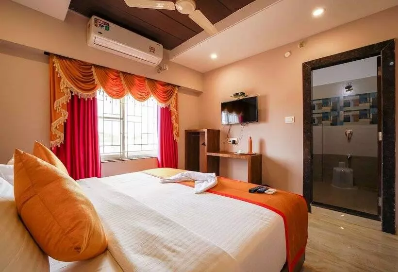Hotel Mbl Regency