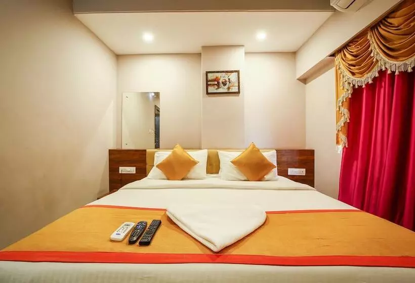 Hotel Mbl Regency