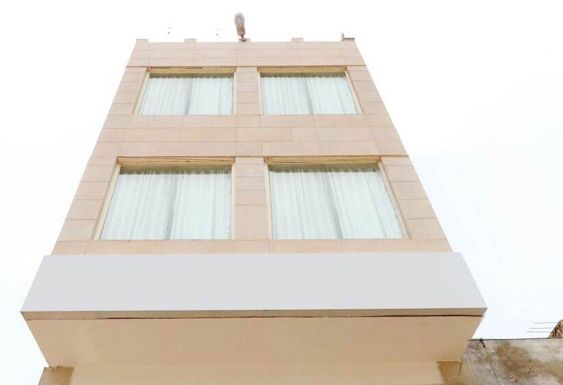 Hotell Plazza By Oyo Rooms