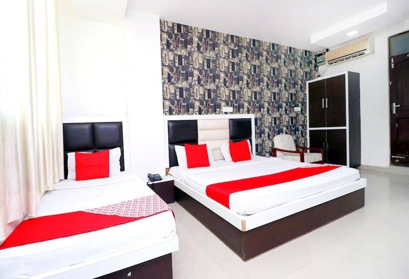 Hotell Plazza By Oyo Rooms