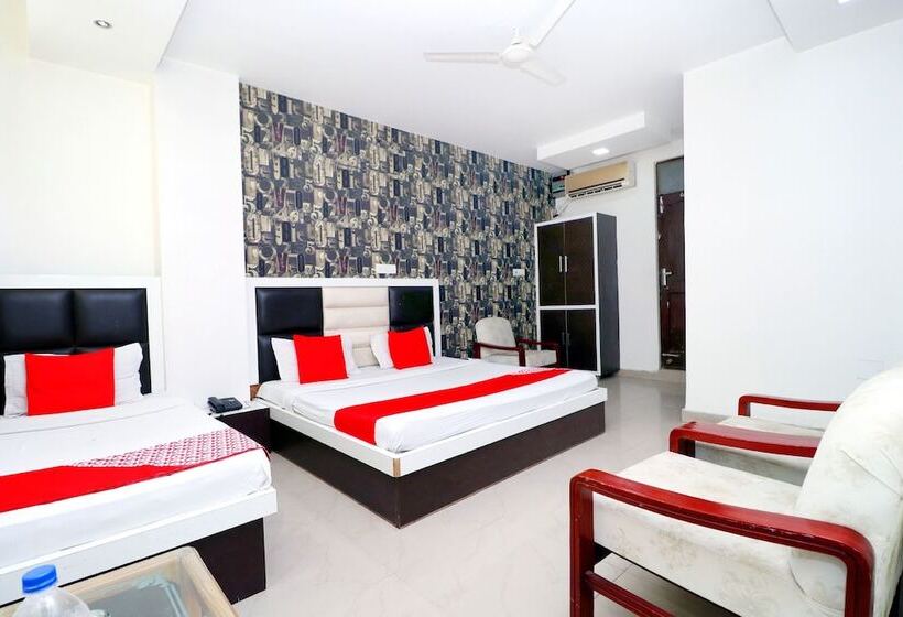 Hotell Plazza By Oyo Rooms