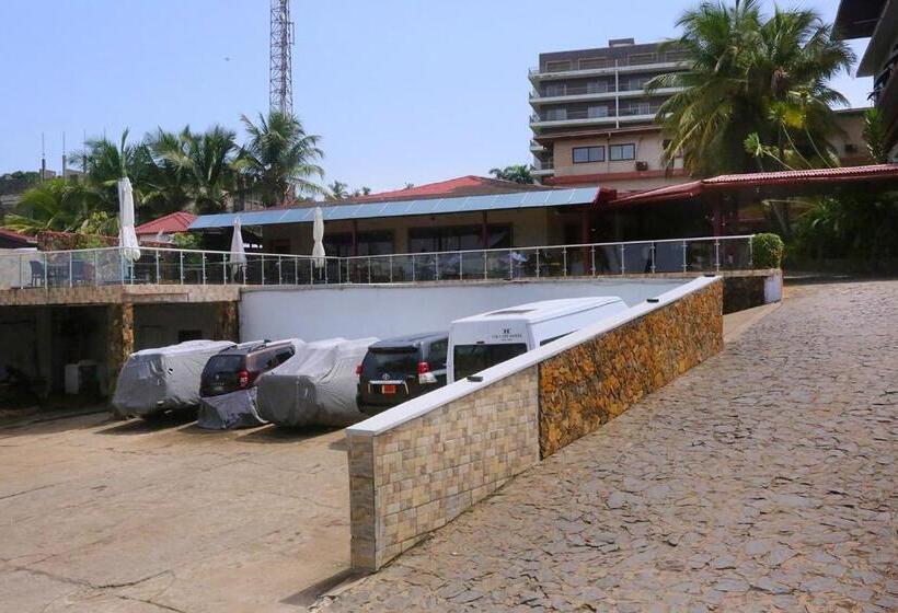 בית מלון כפרי The Cape