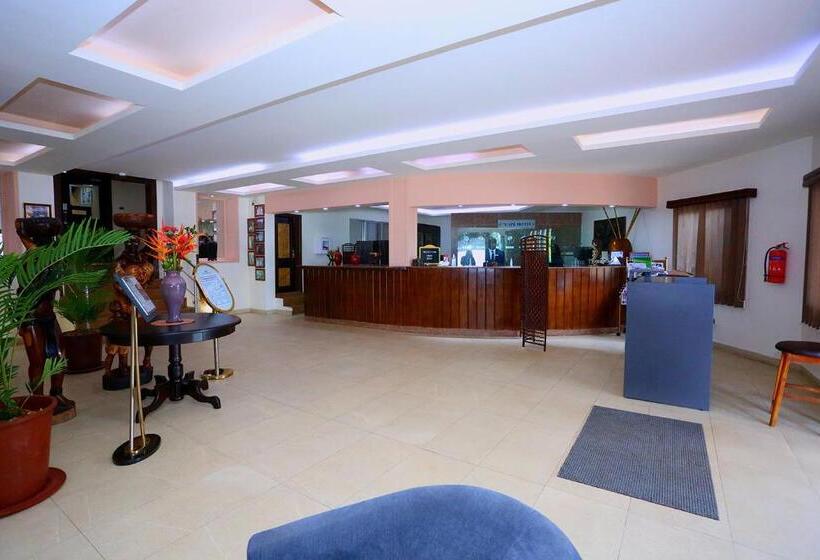 בית מלון כפרי The Cape