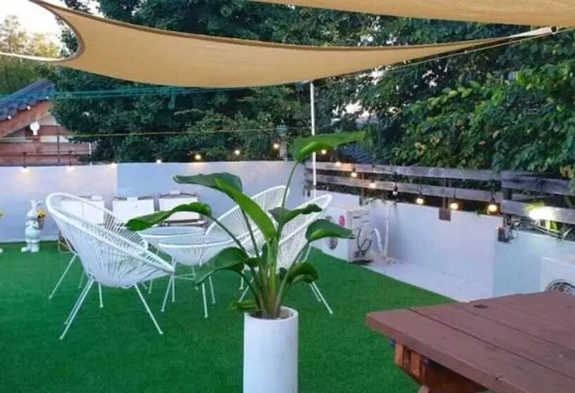 ペンション Jeonju Hongsi Hanok Guesthouse