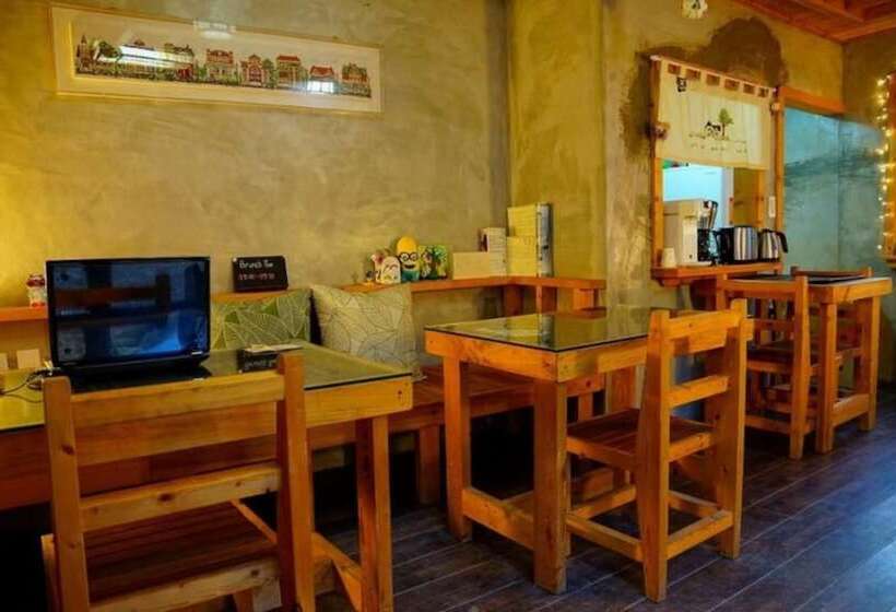 Пансион Jeonju Hongsi Hanok Guesthouse