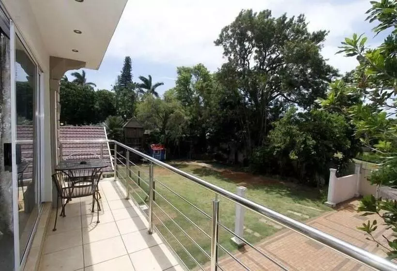 Majatalo Umhlanga Guesthouse
