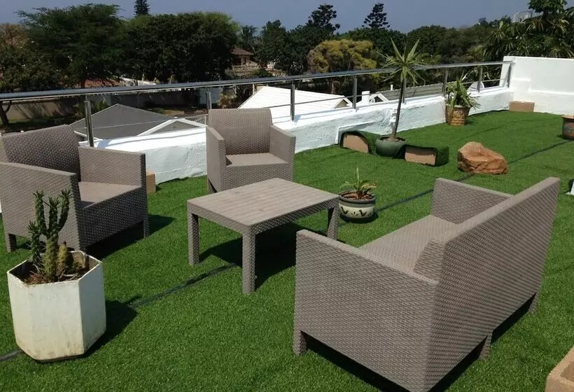 Majatalo Umhlanga Guesthouse
