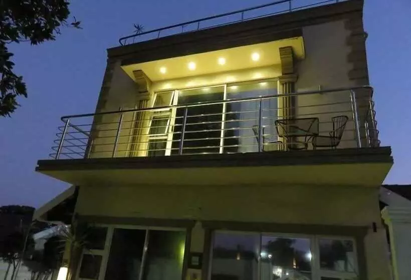 Majatalo Umhlanga Guesthouse