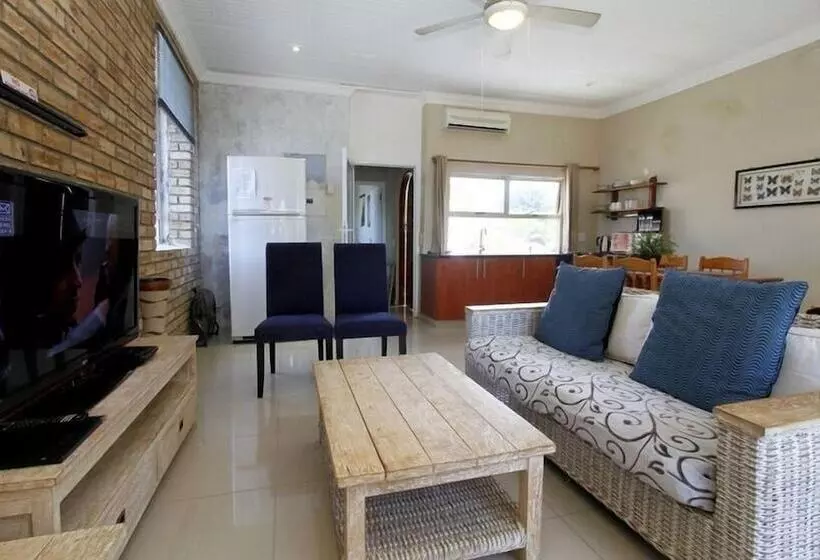 Majatalo Umhlanga Guesthouse