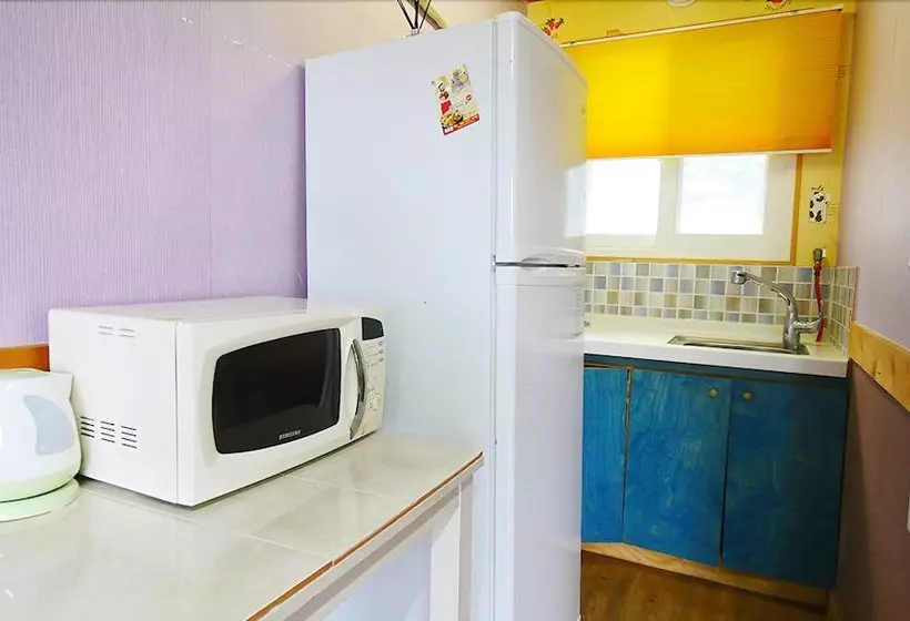 Uljin Morning Sunshine Pension