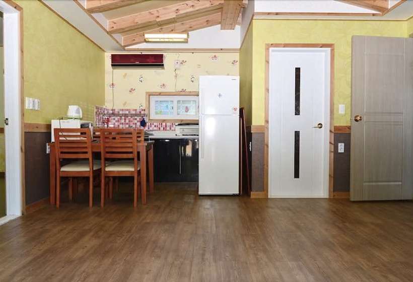 Uljin Morning Sunshine Pension