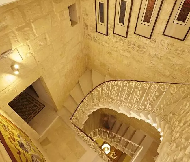 تختخواب و صبحانه Provicario