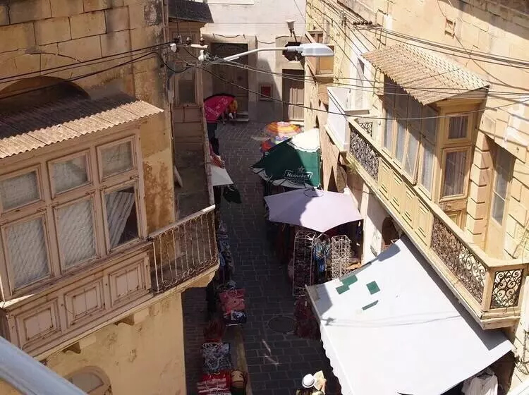 تختخواب و صبحانه Provicario