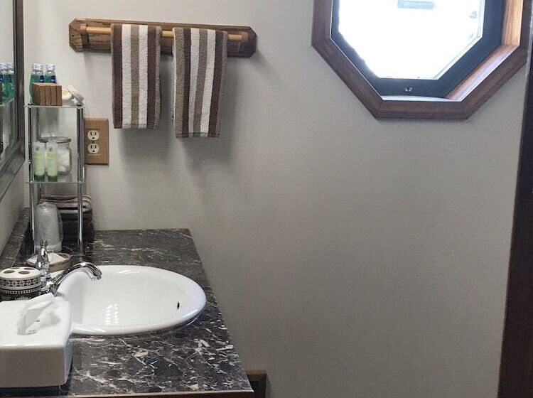 호텔 Bullwinkles Rustic Lodge