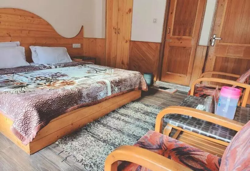هتل Hadimba Regency, Manali
