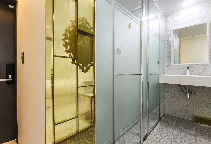 هتل The Vizit Jeonju