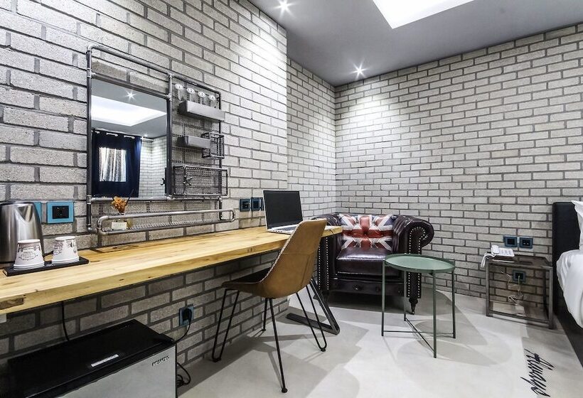 هتل The Vizit Jeonju