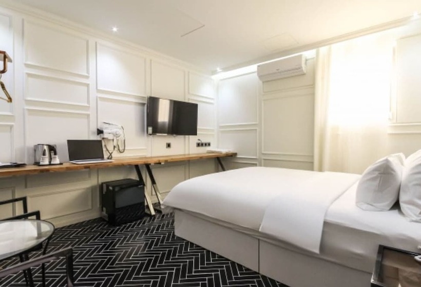 هتل The Vizit Jeonju