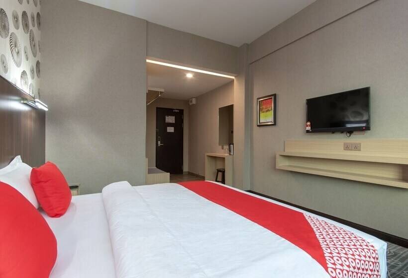 Regent Hotel By Oyo Rooms