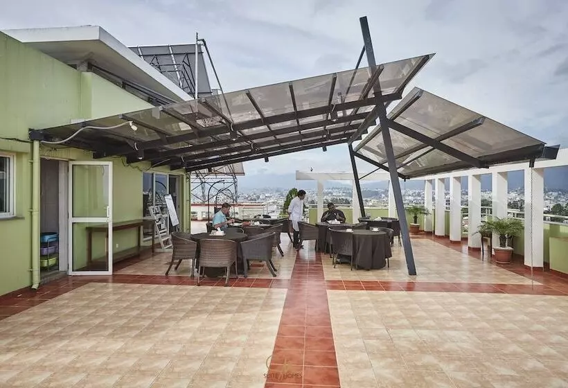 Suite Homes