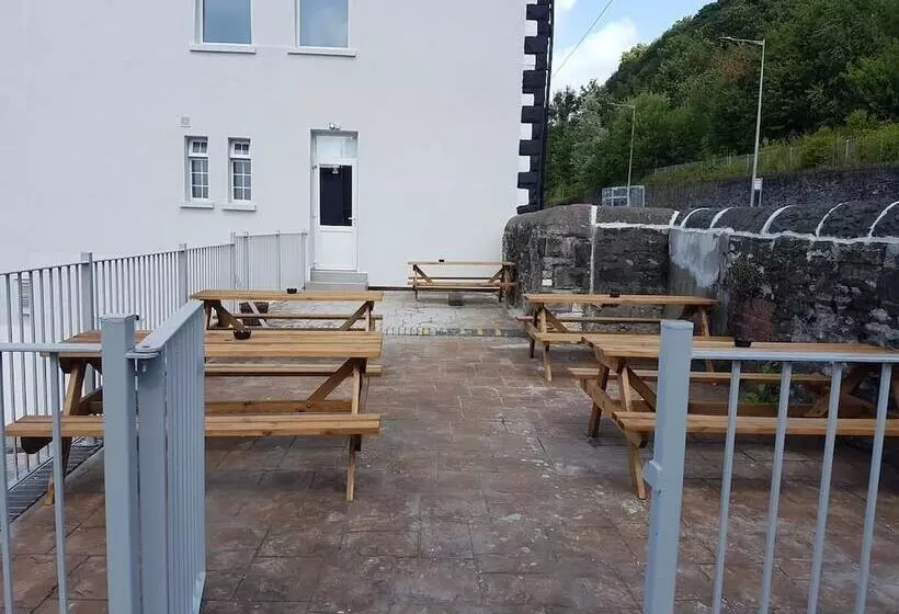 Windsor Hotel & Bar