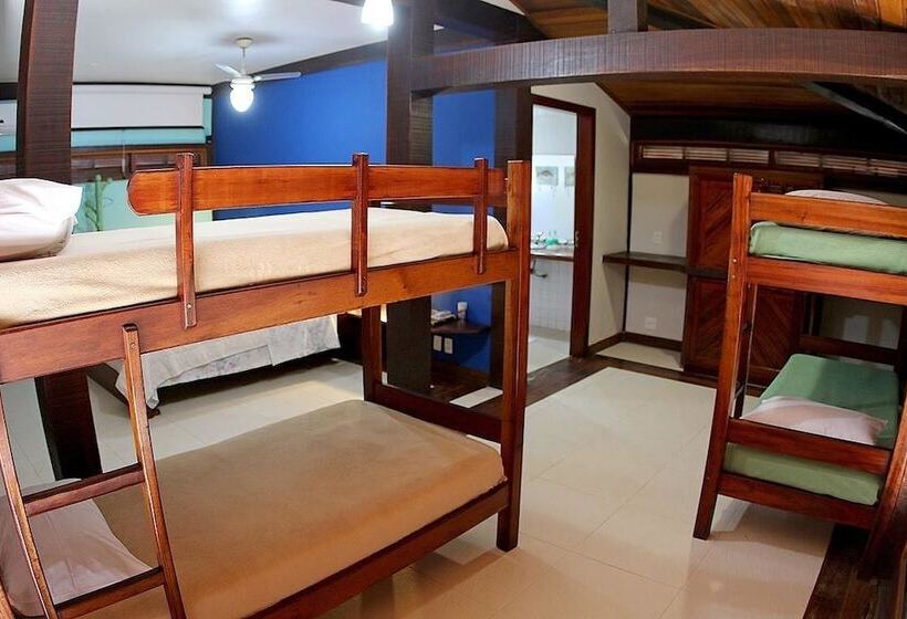 הוסטל Oceanica 1000 Beachfront Suites