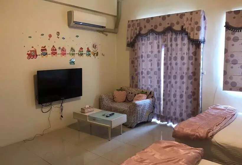 تختخواب و صبحانه Warm&sweet House