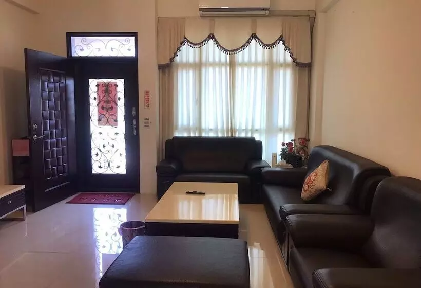 تختخواب و صبحانه Warm&sweet House
