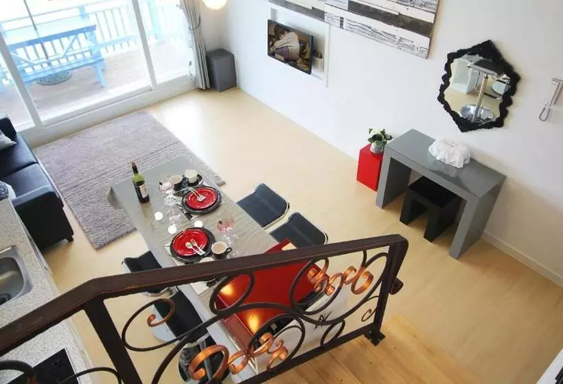 Namhae Blue & White Pension