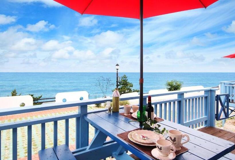 Namhae Blue & White Pension