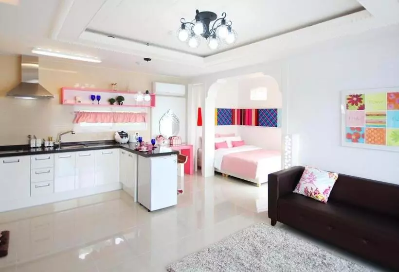 Namhae Blue & White Pension