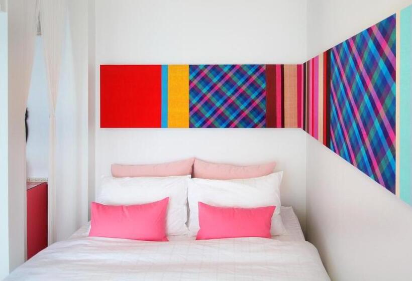 Namhae Blue & White Pension