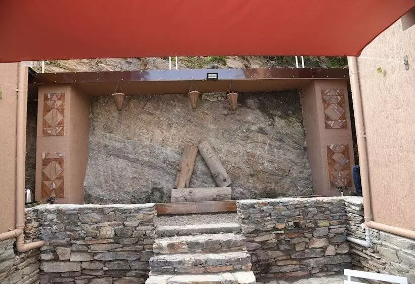 هتل Kali Tibba Resort