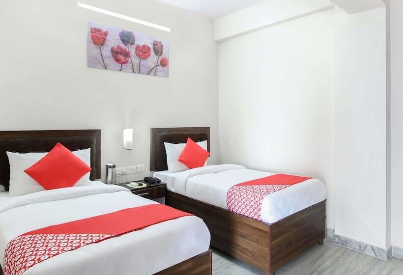 Hotel Lily Bay Prime By Oyo Rooms